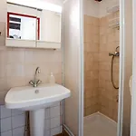 Mezzanine Climatise, Terrasse, Parking Prive, Animaux Bienvenus, Entre Narbonne-plage Et - Fr-1-409-270 Villa